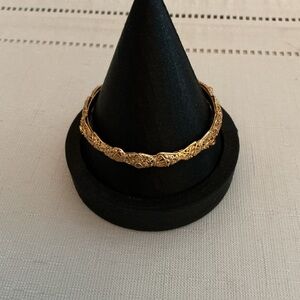 Filigree Round Gold Tone Bangle